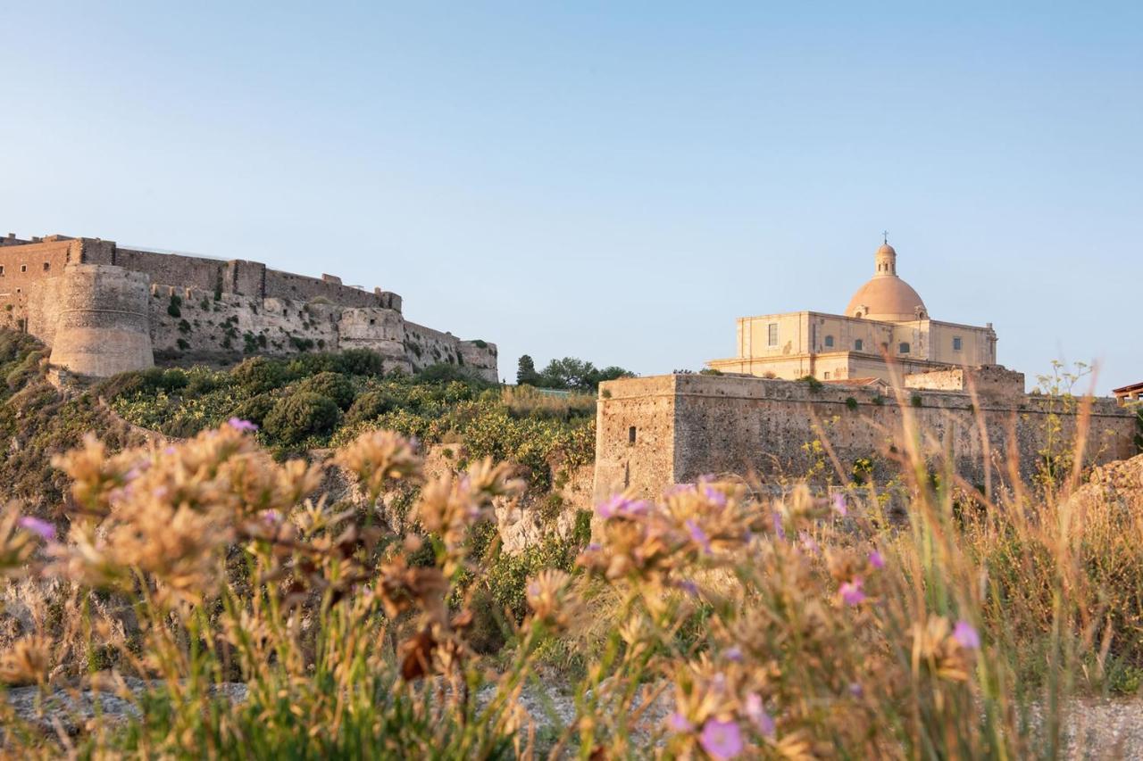Manzoni Elements Bed and Breakfast Milazzo Buitenkant foto